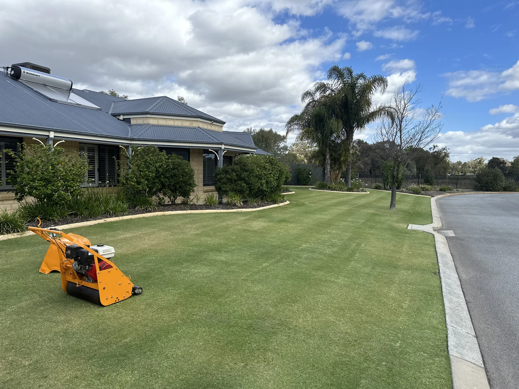 AGEH cylinder mowing service